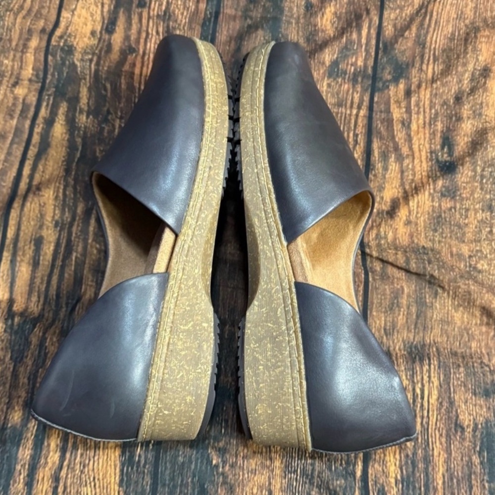 NEW SOFTWALK Addie Leather Clogs in Dark Grey 12 - Picture 8 of 9